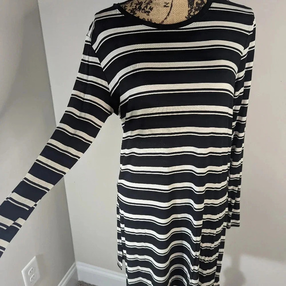 Long sleeve tunic - Picture 1 of 3